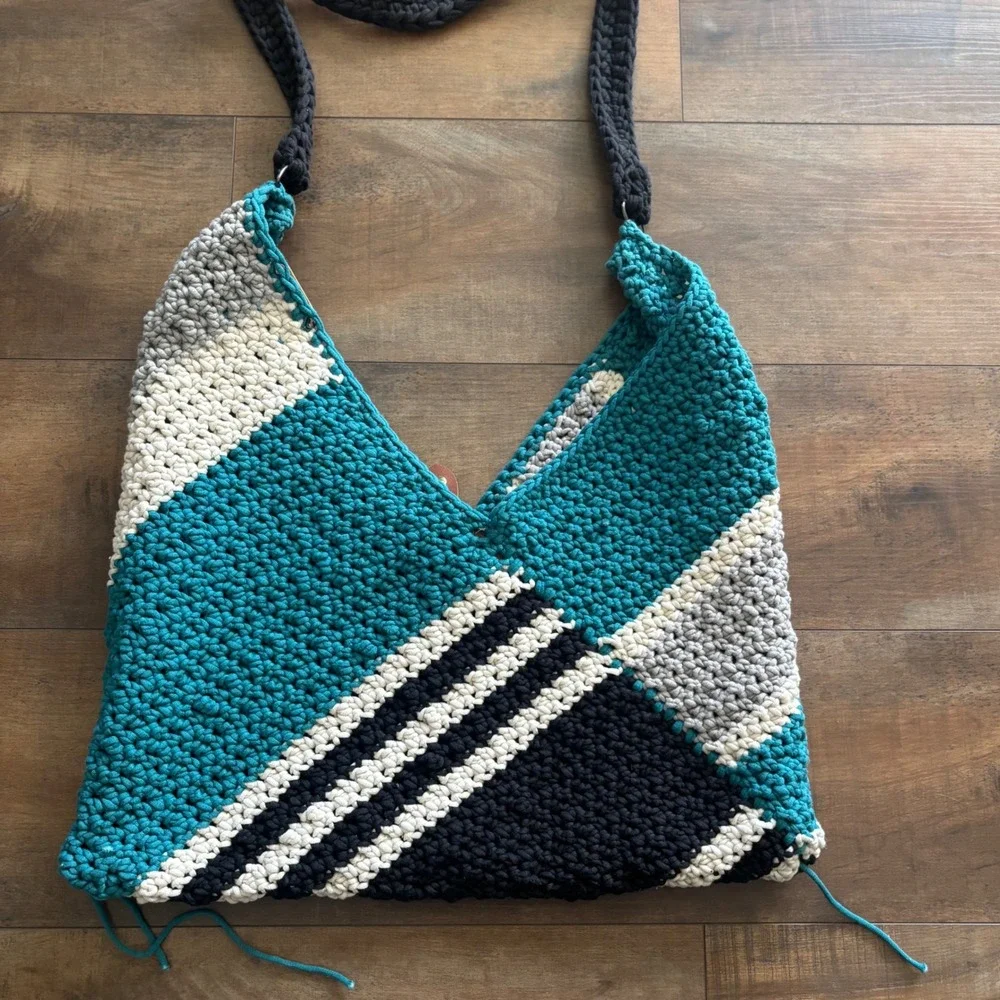 Handmade Danbury Rectangle Wheat Stitch Teal Black Crochet Colorblock Bag Purse